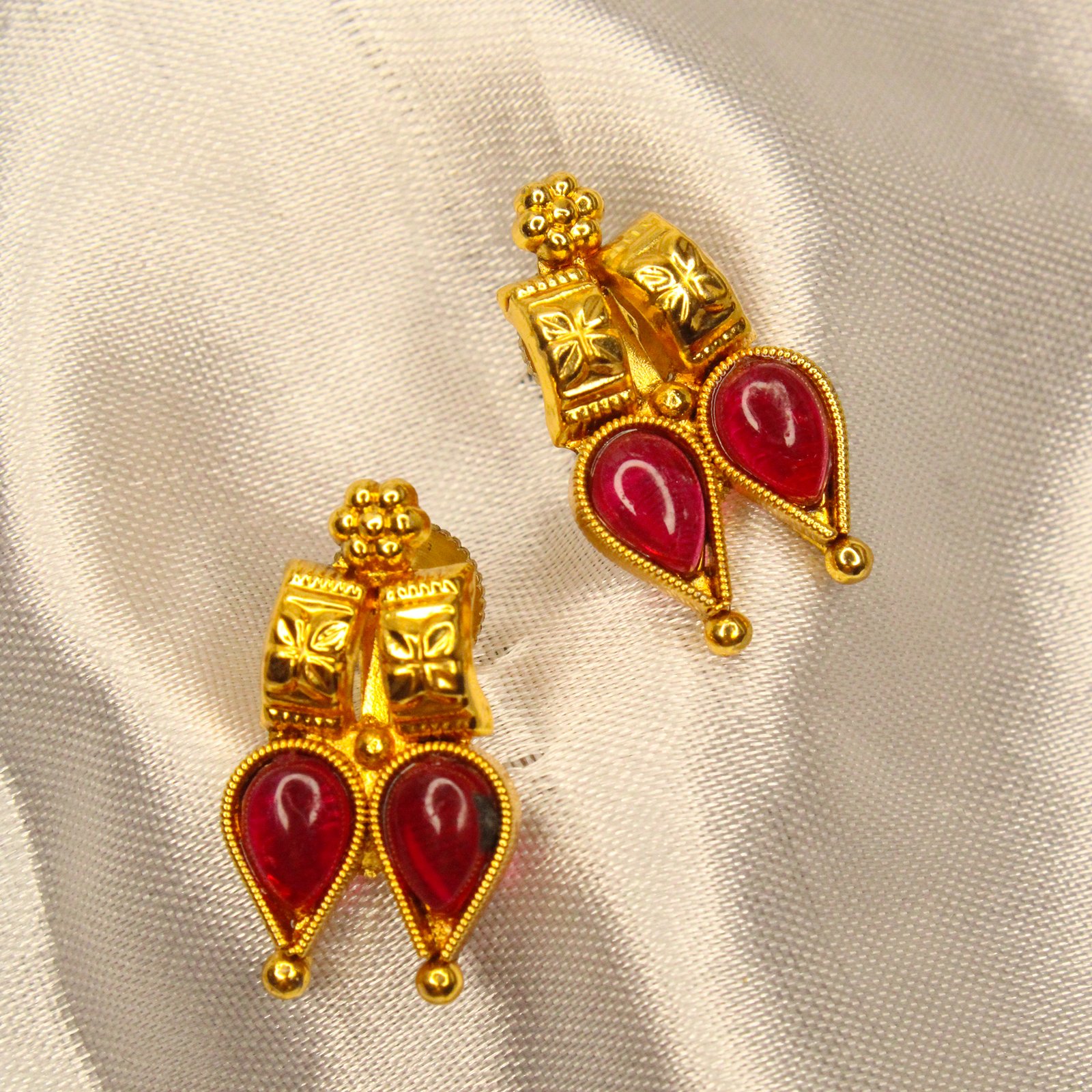 Balusha Statement Necklace for Glam Looks - Image 7