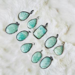 Balusha Tranquil Green Gem Magic Pendants (Sets))