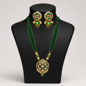 Balusha Antique-Style Green Pendant And Studs