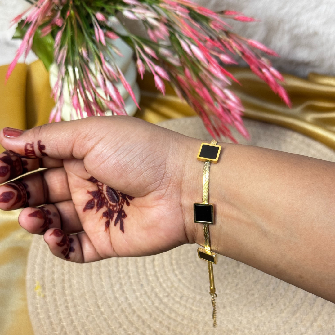 Balusha Trendy Square Charm Wrist Accessory