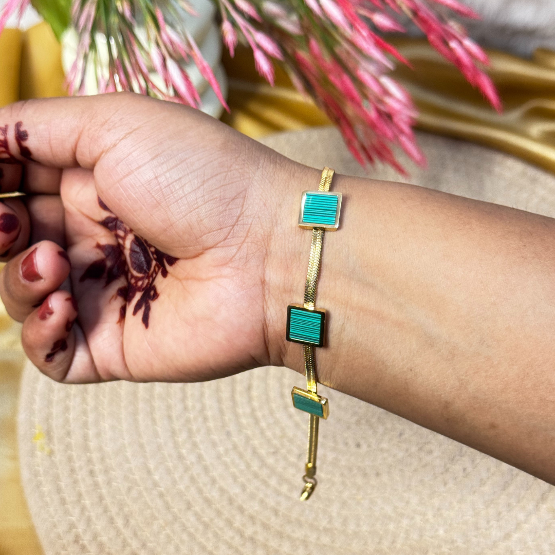 Balusha Timeless Turquoise Gold Bracelet - Image 4