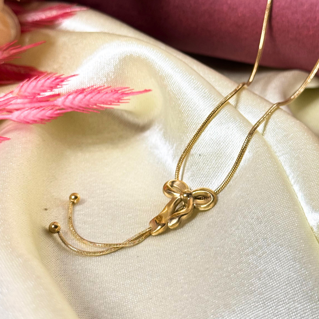 Balusha Knotted Charm Gold Pendant - Image 4