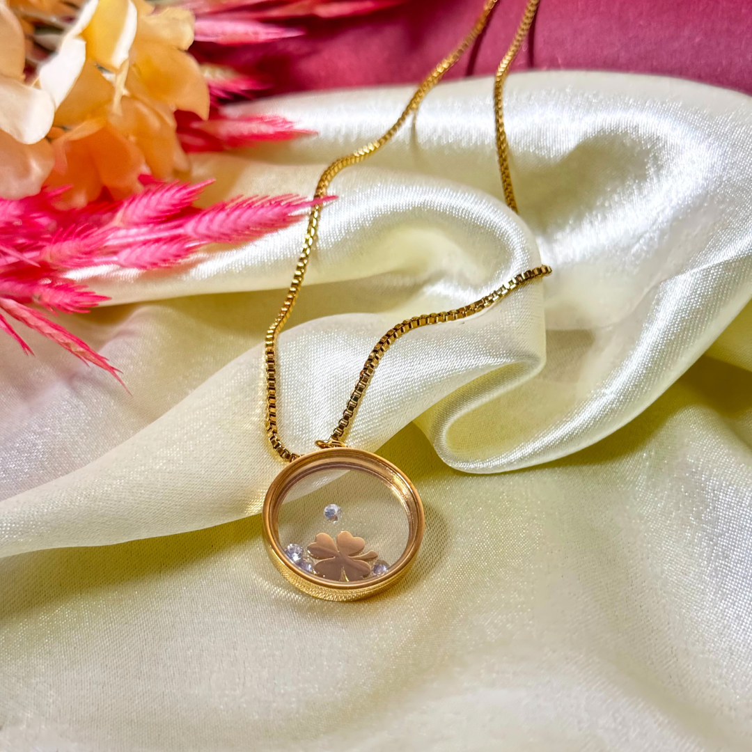 Balusha Delicate Flower Glass Pendant - Image 3