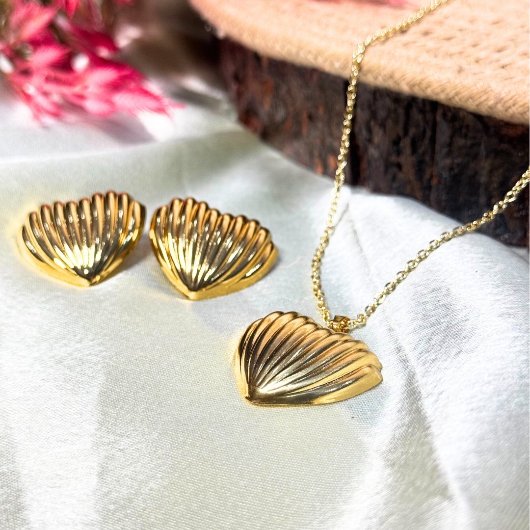 Balusha Radiant Heart-Shaped Gold Elegance - Image 2