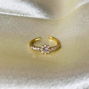 Dainty Flower Ring