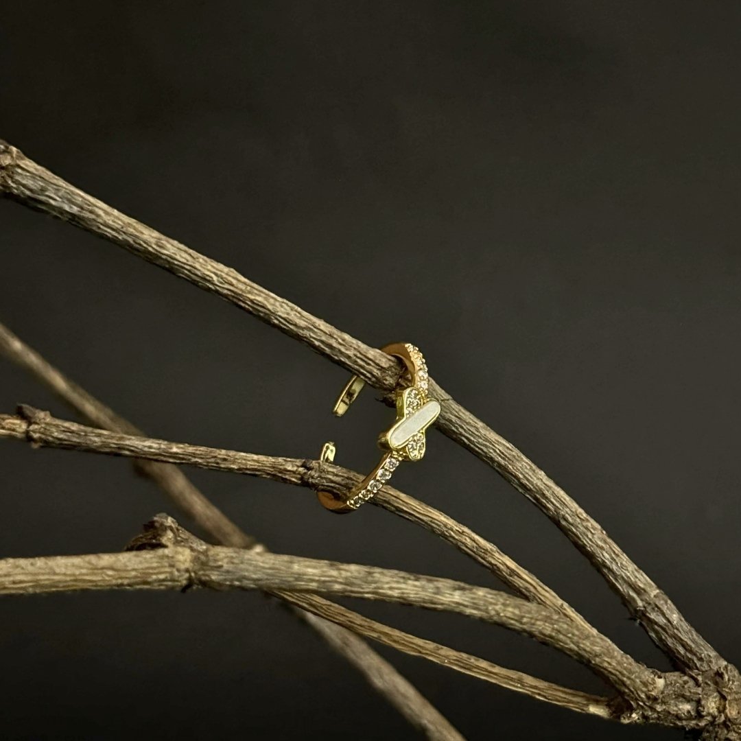 Timeless Dainty Ring - Image 3