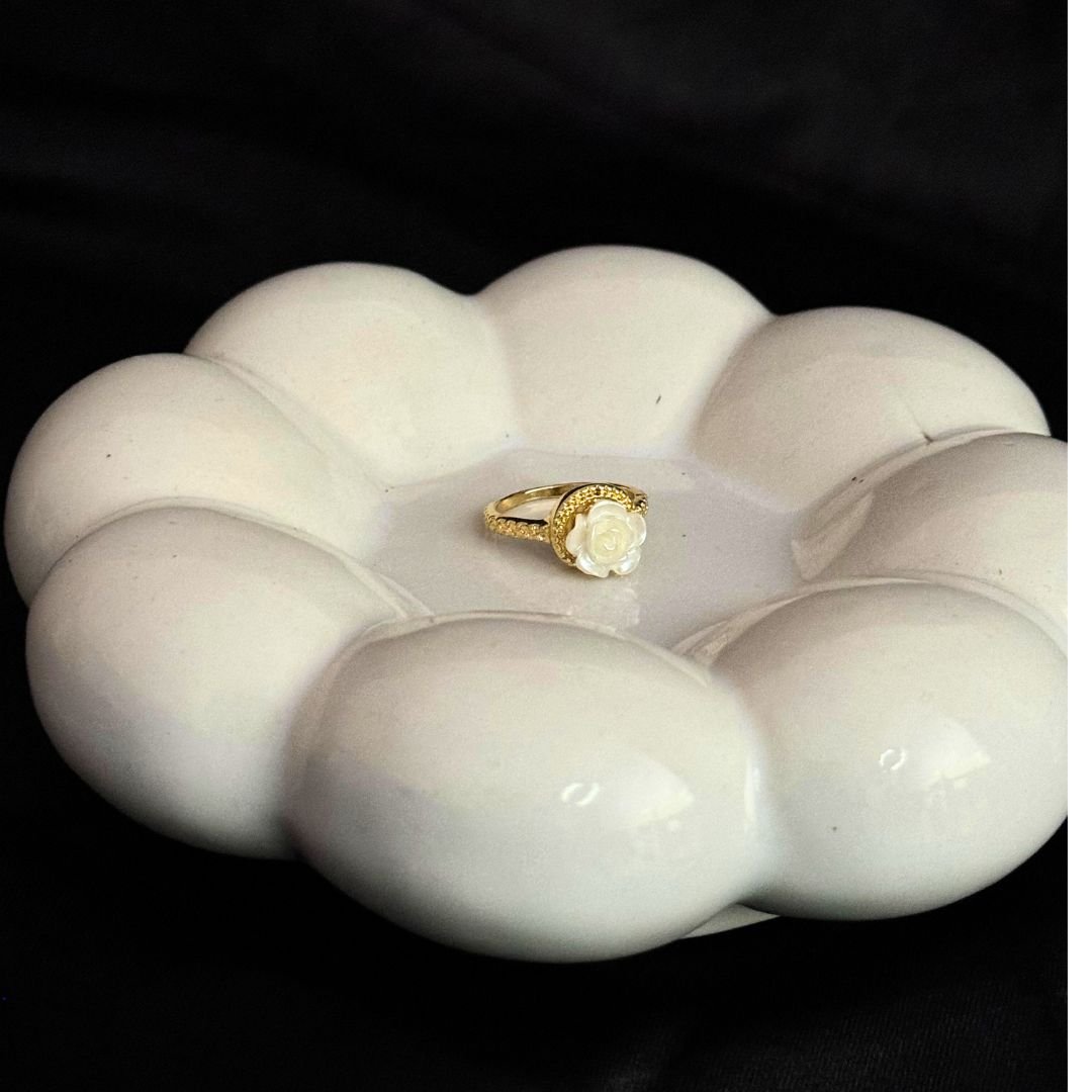 Floral Gold Ring - Image 4