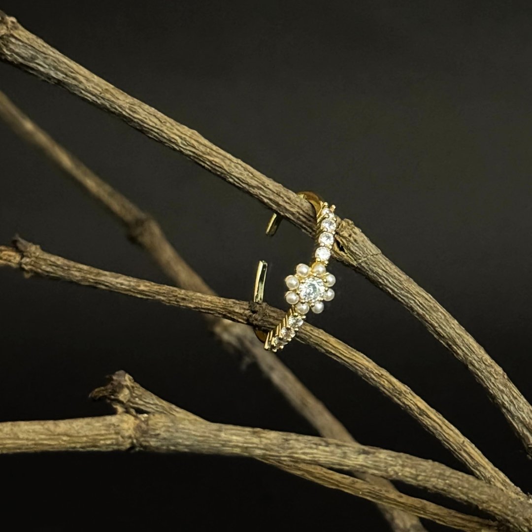 Dainty Flower Ring - Image 4